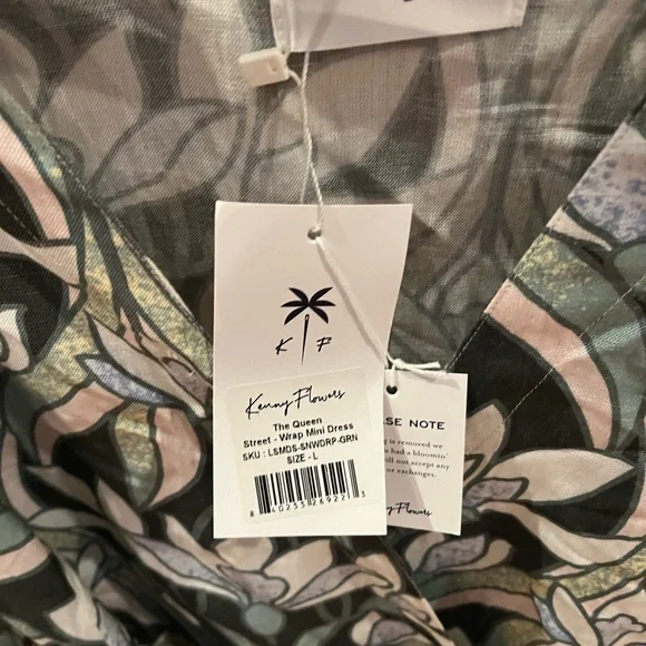 Kenny Flowers  Floral Wrap Dress with Belt- large -NWT - Picture 3 of 7